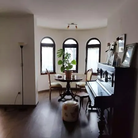 Hermin の Lily園 Apartman *